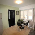 Confort, Meuble Et Equipe.