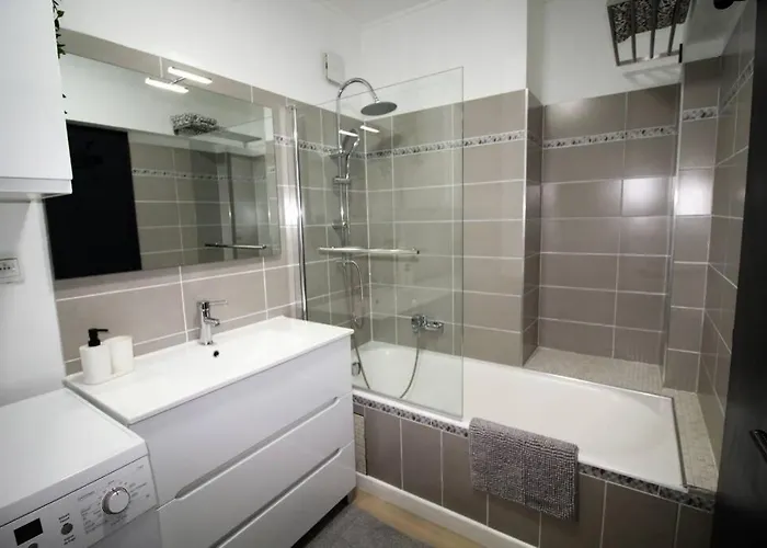 Confort, Meuble Et Equipe. * Sarreguemines